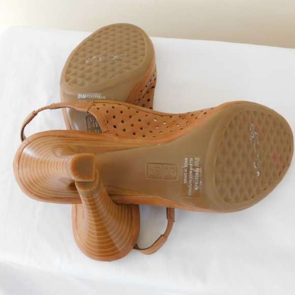 Aerosole Tan Peep Toe, Sling Back Woman's Sohes Size 6 1/2 M  Pre- owned - Picture 6 of 8